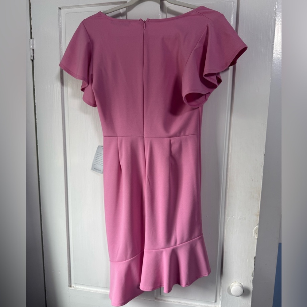 Elegant Pink Dress with Ruffle Sleeves